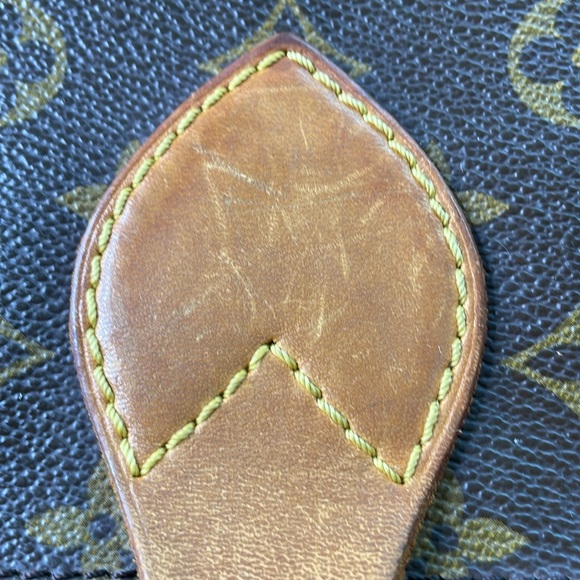 Louis Vuitton 1984 Cartouchiere Cross Body MM Code 8902 SL - Picture 10 of 14